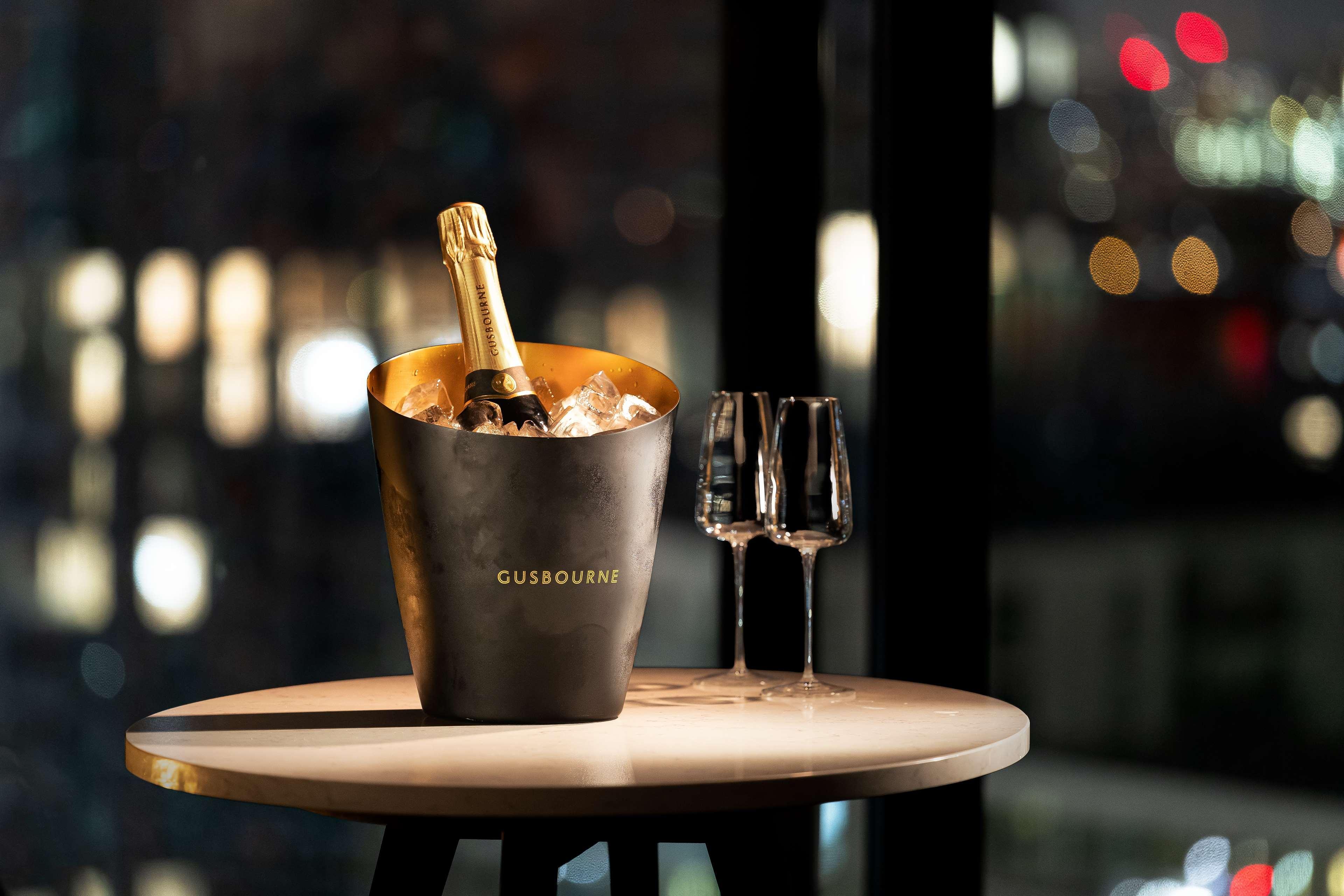 The Gantry London Curio Collection By Hilton Hotell Eksteriør bilde