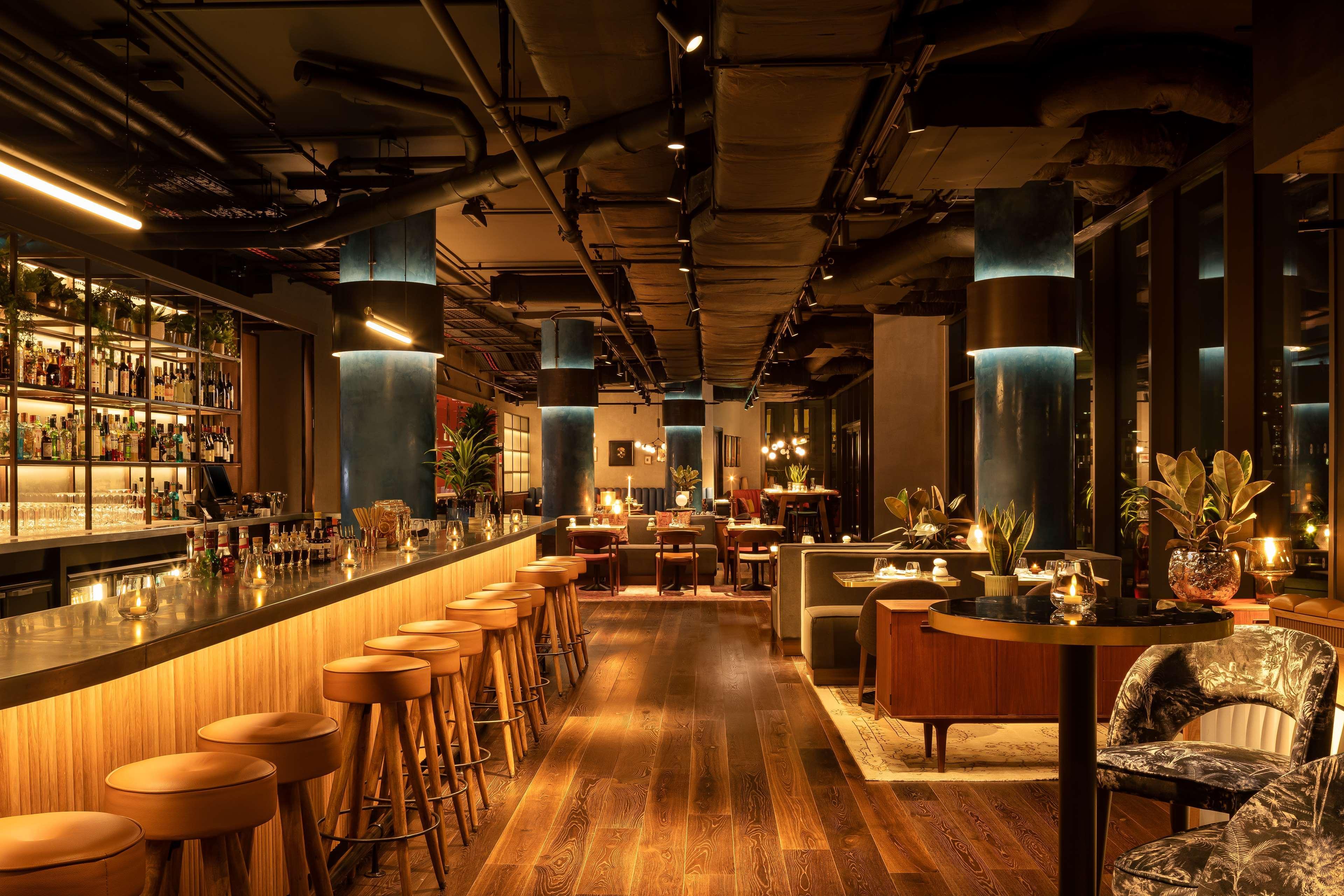 The Gantry London Curio Collection By Hilton Hotell Eksteriør bilde