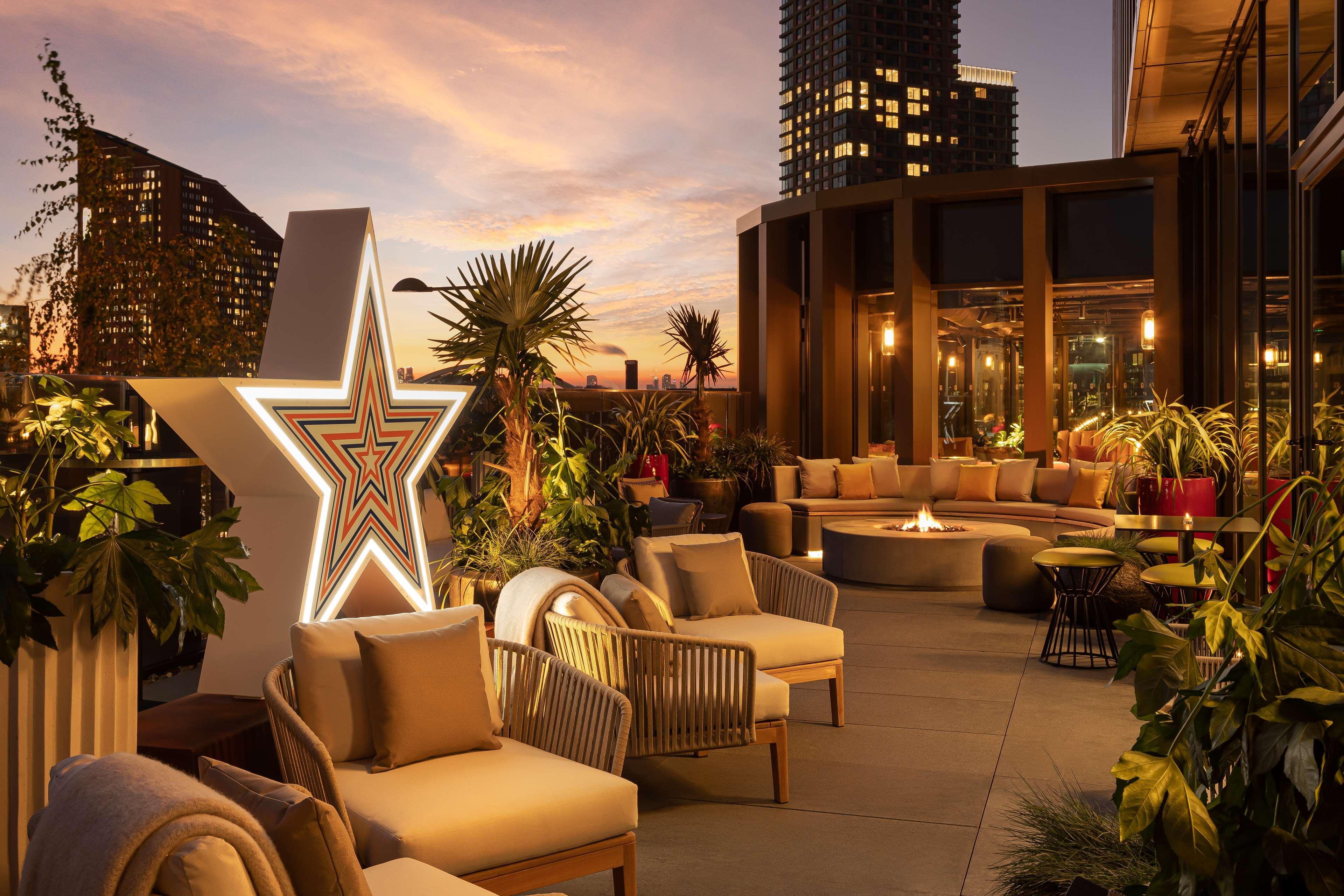 The Gantry London Curio Collection By Hilton Hotell Eksteriør bilde